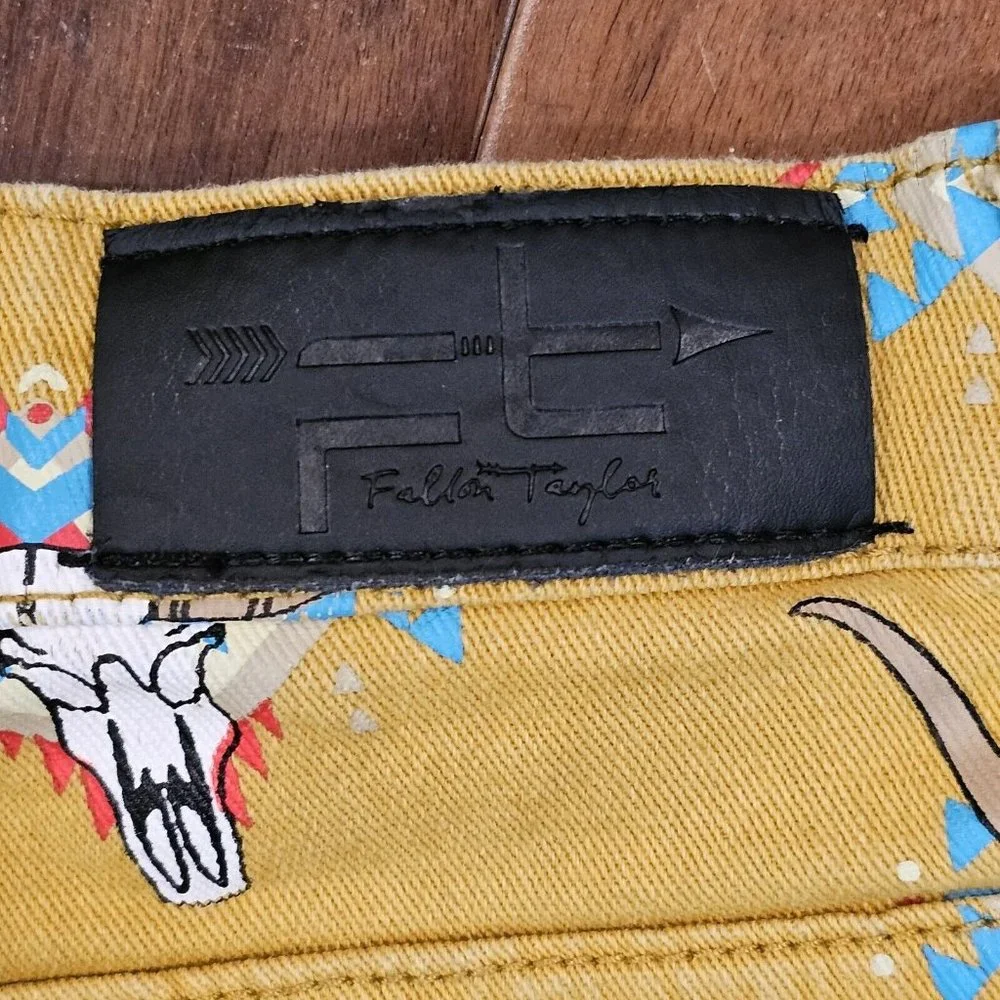 Fallon Taylor Western Steer Skull Jeans Bootcut Flare Mustard‎ Yellow 27 X 32